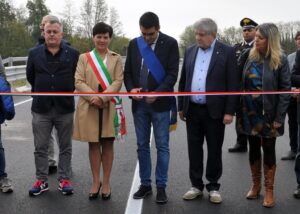 Strada Novi-Ovada, aperto il nuovo ponte sull’Albedosa
