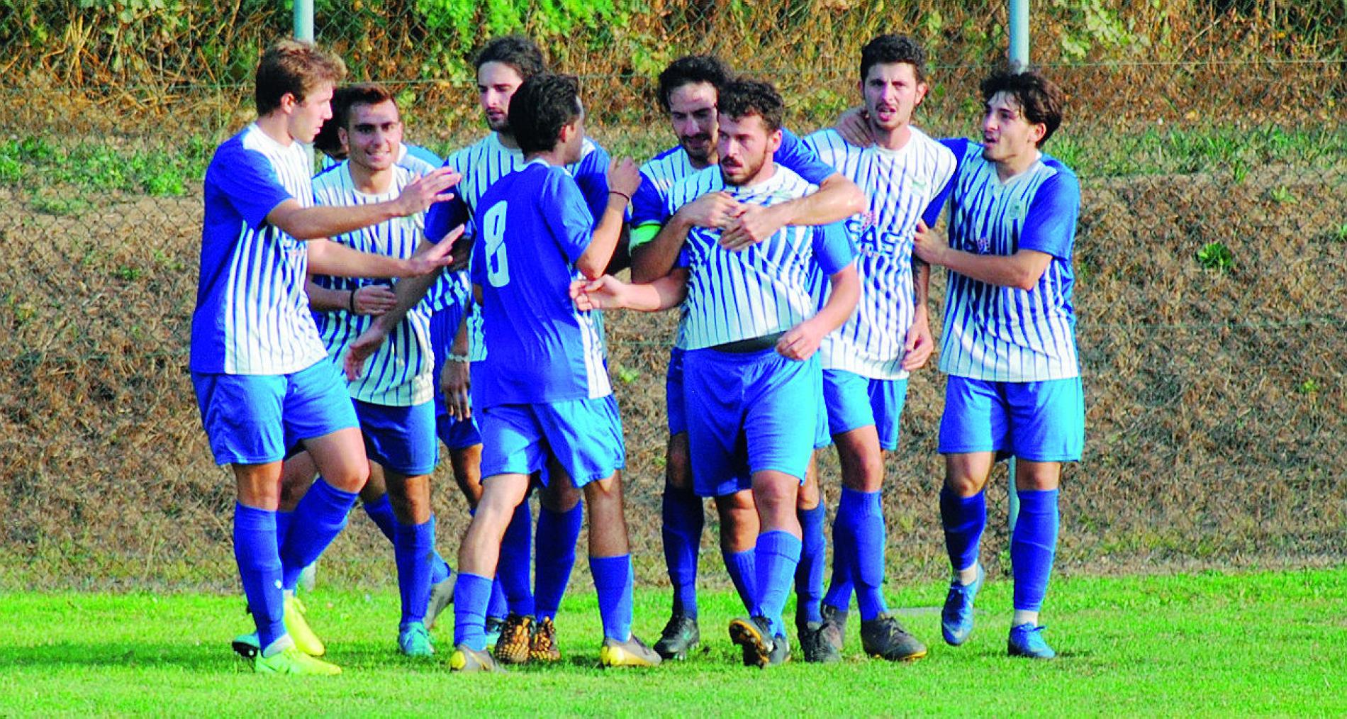 Slittano ancora le date della ripartenza. Salva solo l’Eccellenza