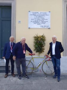 Una targa per Coppi e per il falegname che gli donò la bici