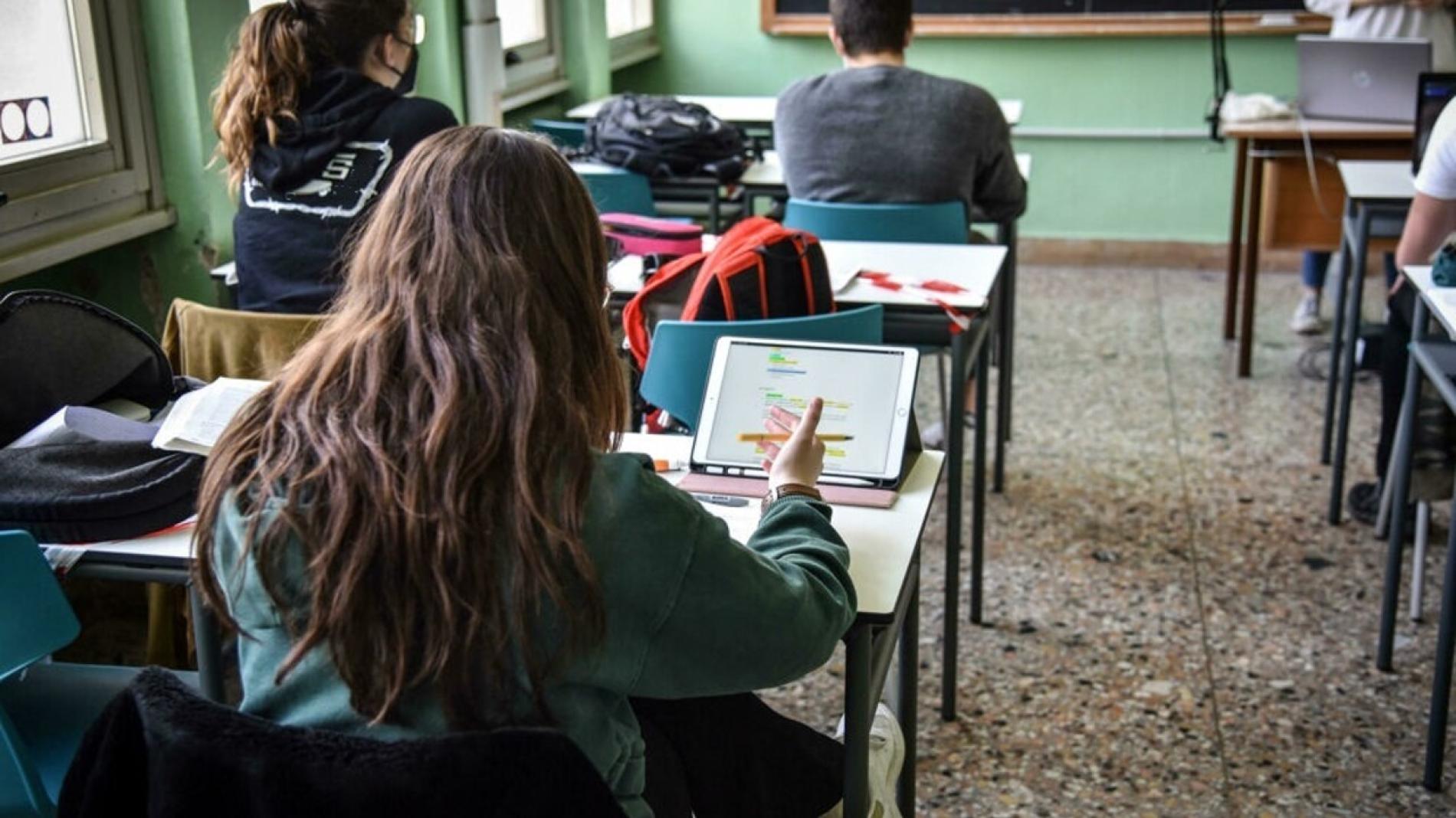 Contagi, scuola e famiglie in crisi. Incontro sindacati-Regione