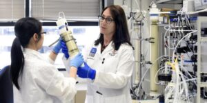 Vaccino, scienziata pozzolese rinuncia al brevetto: verso il Nobel?