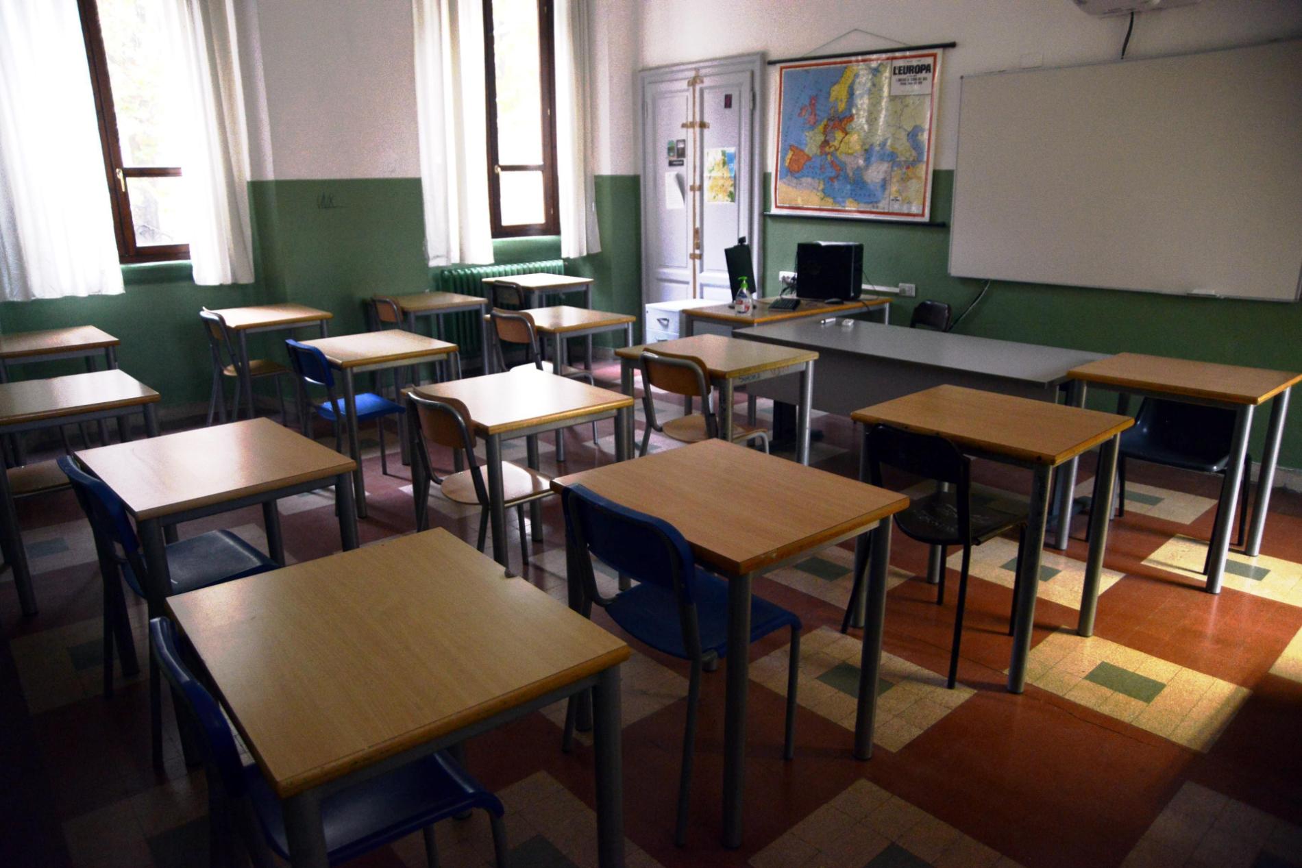 Contagi a scuola, ecco cosa cambia da domani