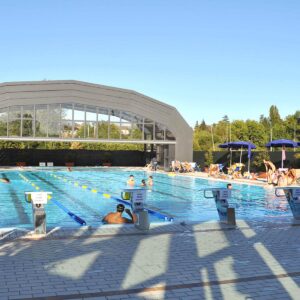 Piscina, due mozioni in consiglio comunale