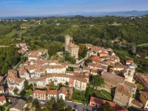 Il paese racconta la sua bellezza con un sito