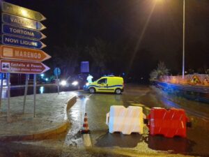 Maltempo, allerta rossa. Niente scuole ad Alessandria. Ancora chiuso il ponte  Bormida