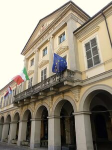 Castellazzo, all’oratorio cibo e medicine per l’Ucraina