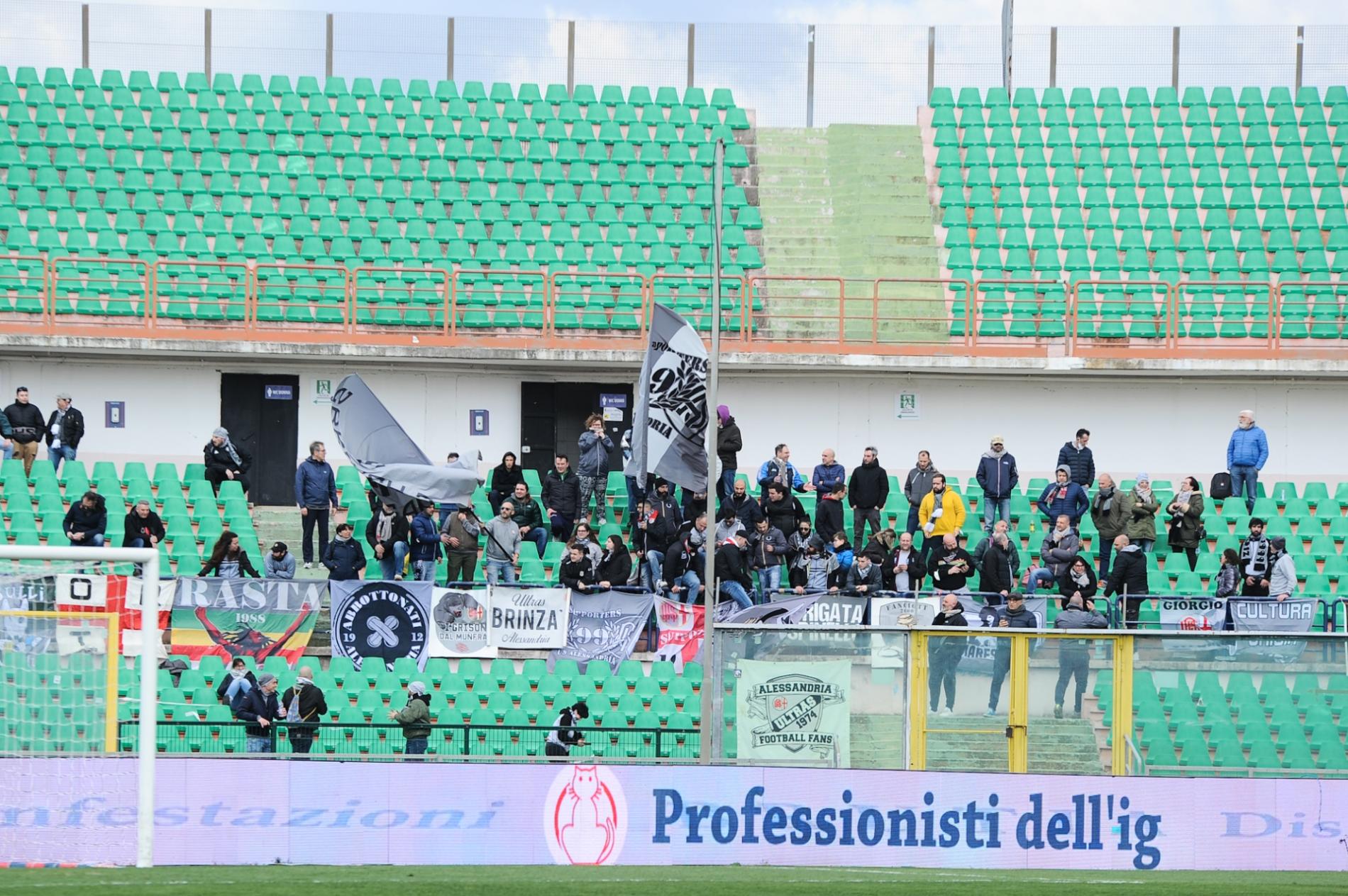 “Riempiamo il Mocca con il Como”.  I tifosi con la squadra