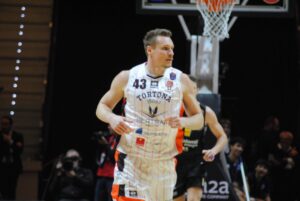 Le maglie celebrative del Derthona