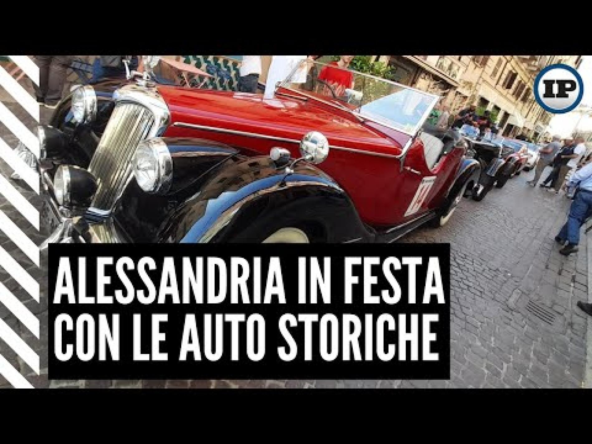 Bordino, le auto storiche in piazzetta della Lega