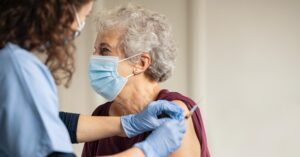 Piemonte: oggi oltre 8mila vaccini. Le terze dosi sono 5mila