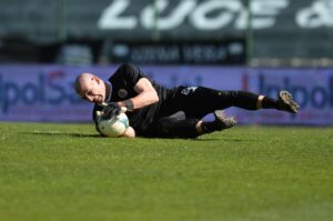 Liverani, e la difesa, tengono a galla i Grigi