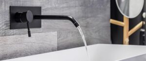 Valenza: senz’acqua da ieri mattina, la protesta