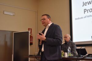 Valenza, Cravera lascia ‘Mani intelligenti’