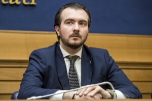 Molinari: “La sinistra vuole fare cassa tassando le case degli italiani”