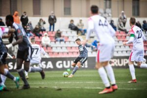 Alessandria, il pari (in dieci) che serve a poco