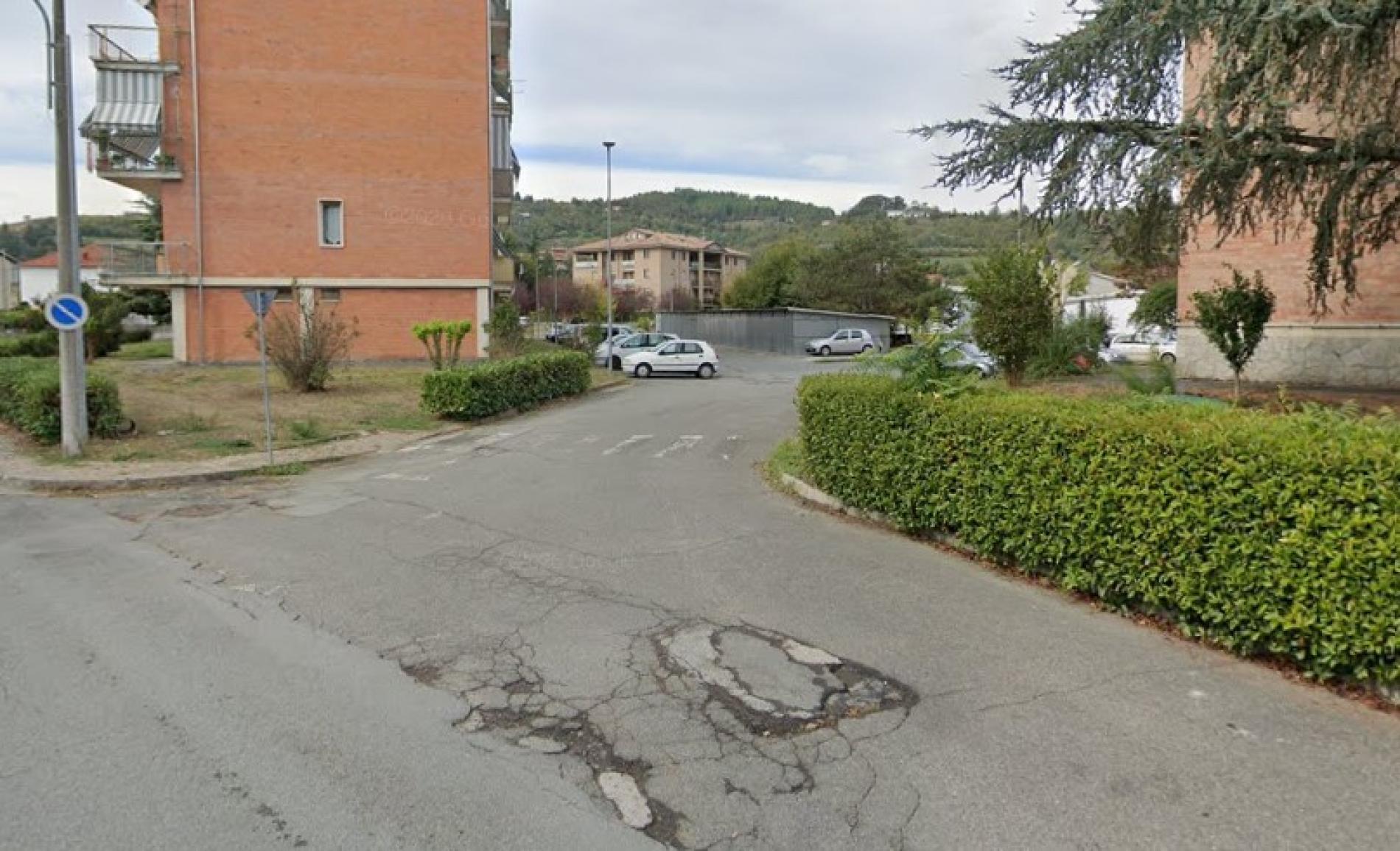 Alessandria, buche sulle strade: è un disastro