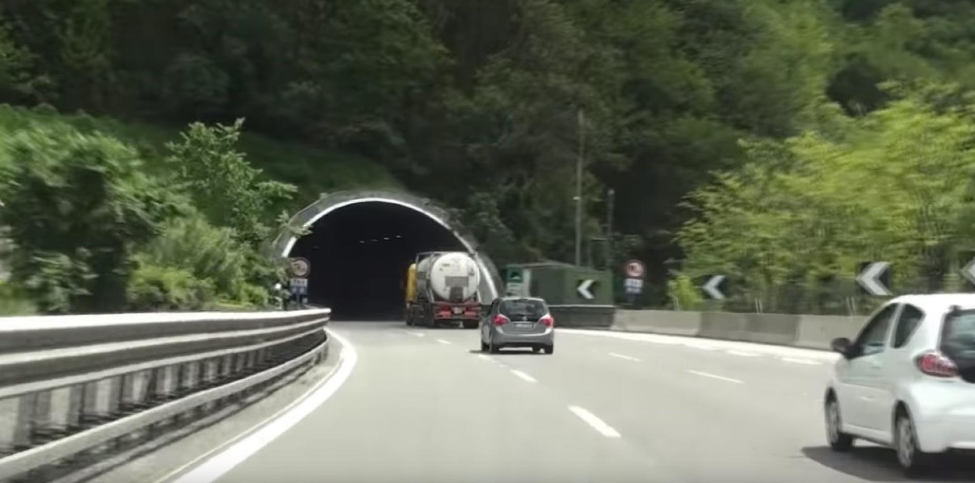 Niente ristori per i cantieri in autostrada, tir pronti al fermo