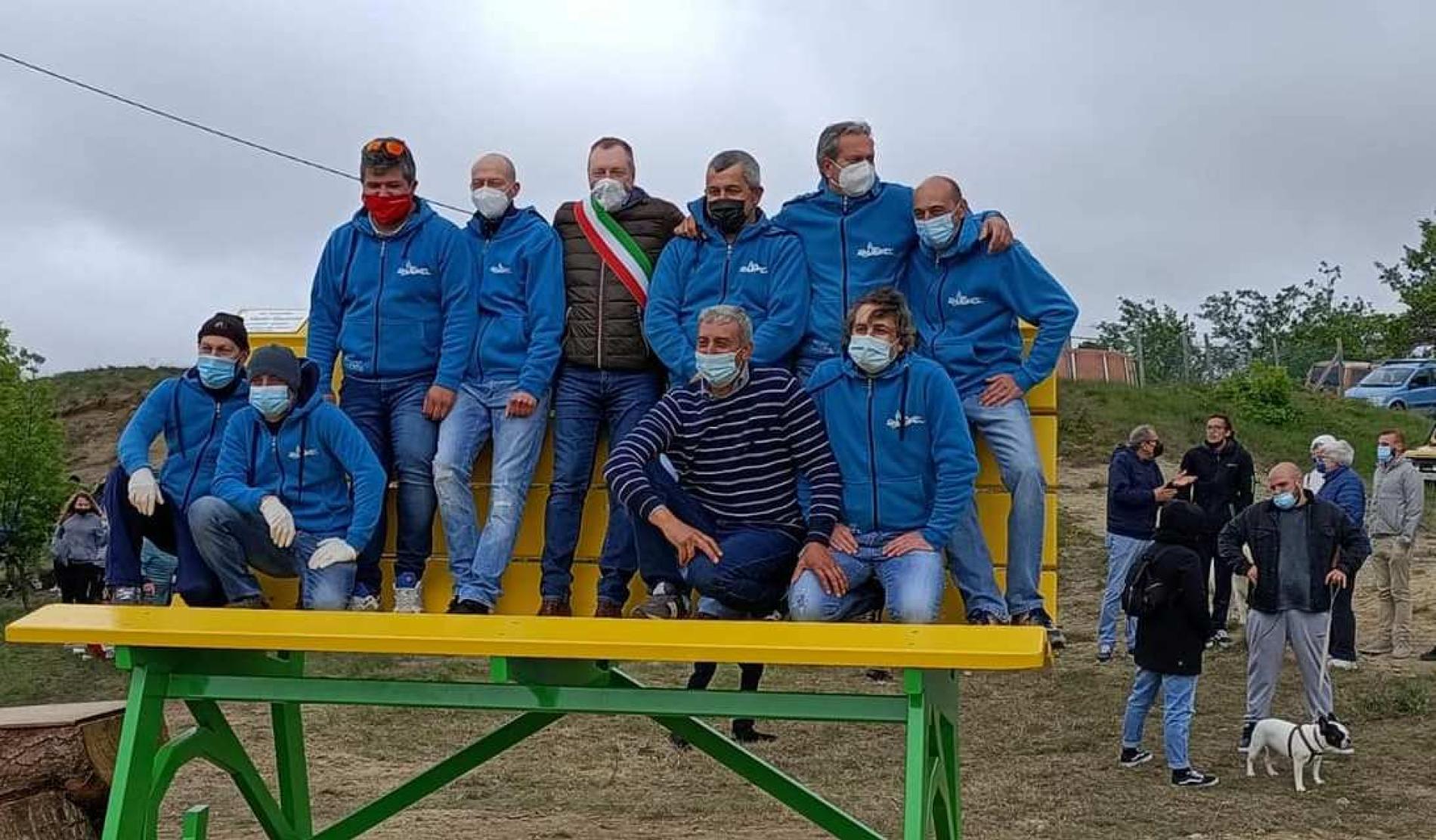 Inaugurata la ‘big bench’ locale