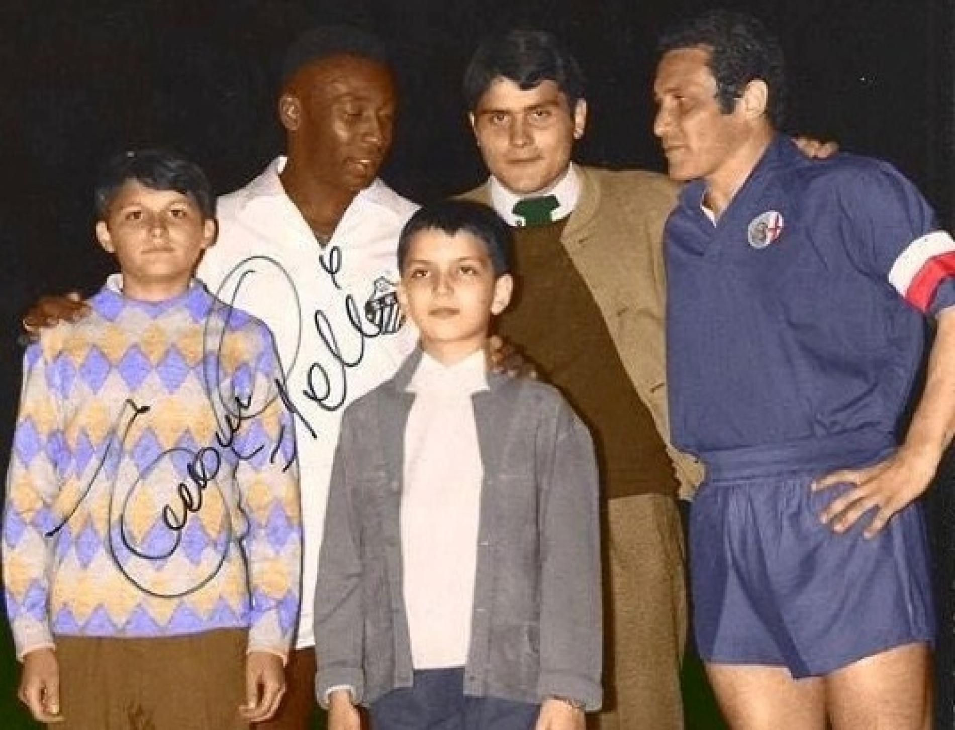 Pelé, il bambino Bruno Barba e quella cartolina con tre autografi