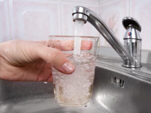 Lavori sulle tubazioni: senz’acqua Valle San Bartolomeo e Valmadonna