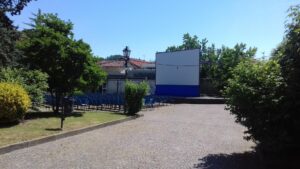 Cinema sotto le stelle, in estate le proiezioni all’aperto