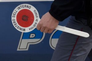 Valenza: folle inseguimento nella notte, 40enne fermato