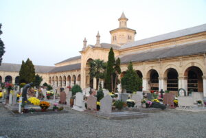 Ritardi nei pagamenti per i lavoratori dei cimiteri di Alessandria