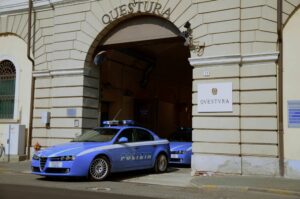 Alessandria: spacciava droga nel parcheggio del suo ristorante