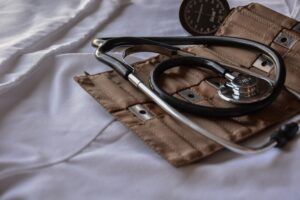 Alessandria, una lettrice: “Umiliata durante la visita”. L’Ospedale: “Restiamo a disposizione”