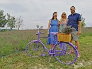 Lavanda, dieci boccette di olio essenziale per la ricerca dell’Aso Al
