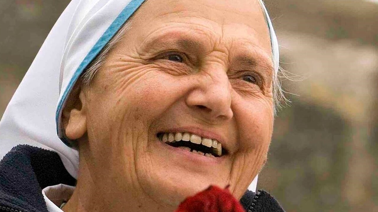 Addio a Madre Elvira, oggi a Saluzzo il funerale della suora cresciuta