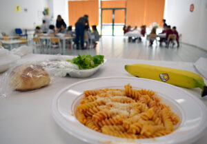 Mensa scolastica al via il 18 per le primarie e il 25 per l’infanzia
