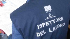 Ispettorato del lavoro: vendemmia ‘in nero’ per 8 macedoni e bulgari