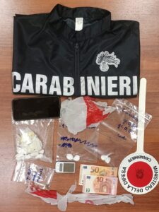 Tortona: spacciava nel centro storico, arrestato 39enne
