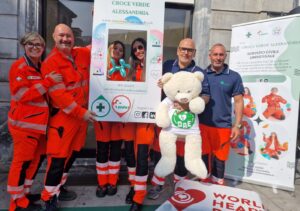 Piazzetta della Lega: oggi la Croce Verde insegna come usare il defibrillatore