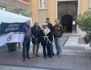 FdI, sit-in davanti a San Giovannino. E raccolta fondi