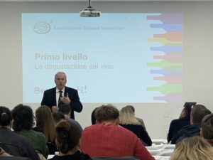 Il mondo del sommelier: la scheda di degustazione