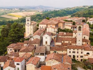 Vespa e Monferrato: la quinta tappa è Cella Monte