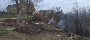 Mombello, rogo domato nella discarica di Pozzengo