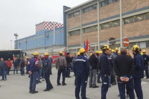 Ilva, tavolo di crisi a Novi. Urso: «Quarto gruppo interessato»