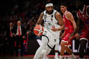 Bertram sfiora l’impresa. In volata vince Milano