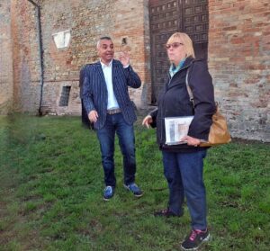 Tortona, appello: “Lapide sparita dal castello, aiutateci a trovarla”