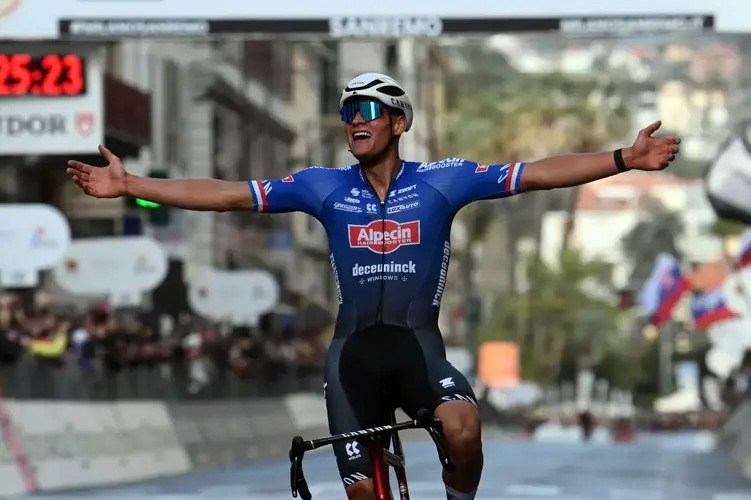 Novi, passa la Milano-Sanremo: al via i lavori di asfaltatura