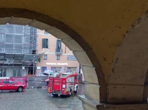 Fuga di gas in piazza Mazzini, arrivano i Vigili del Fuoco