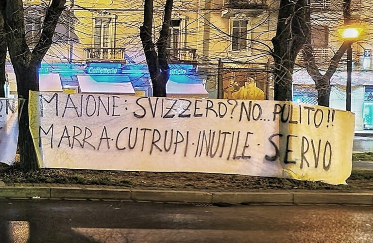 GALLERY Napoli-Empoli, striscione da brividi in ricordo del piccolo