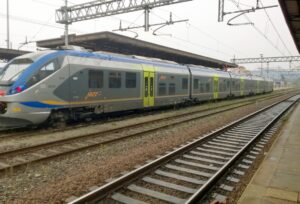 Sospesi i treni Alessandria-Torino. Investita una persona