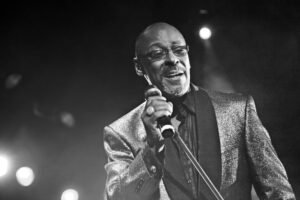 Sir Waldo Weathers in concerto alla multisala Kristalli