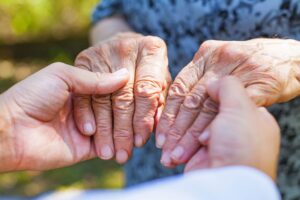 Alessandria: “Vivere col signor P…”, convegno sul Parkinson