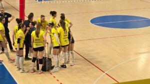 Acrobatica prepara la B1. E Mirabelli riceve la proposta di matrimonio