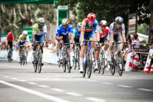 Tour de France: Pedersen vince ad Alessandria, Girmay a Torino